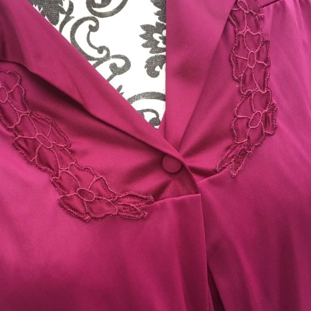 Vanity Fair Vintage gown & Robe Set S
